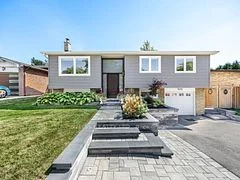 525 Karen Park Crescent, Mississauga, ON L5A 3E1