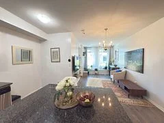 11 Applewood Lane 112, Toronto W08, On M9c 2z7