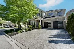 Detached in Oakville