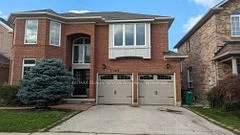 7149 Sunthorpe Lane (UPPER), Mississauga, ON L5N 7T1