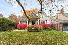 64 Wanita Road, Mississauga, ON L5G 1B6
