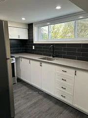 1480 freeport Drive, Mississauga, ON L5C 1S8