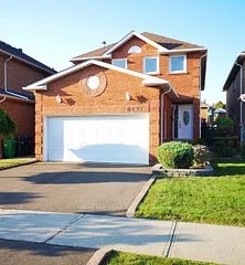 4471 Weeping Willow Drive, Mississauga, On L5v 1k2