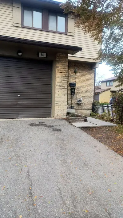 Condo Townhouse in Brampton