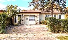 18 Furness Crescent, Toronto W10, ON M9V 3V1
