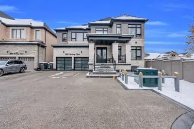 Detached in Brampton