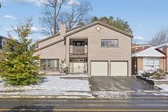 168 Grandravine Drive, Toronto W05, ON M3J 1B5