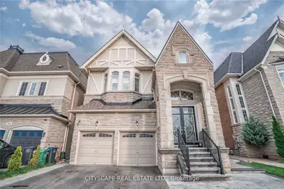 Detached in Mississauga