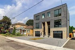 29B Chryessa Avenue, Toronto W03, ON M6N 4T4