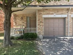 Condo Townhouse in Mississauga
