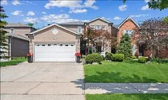 3273 Huxley Drive, Mississauga, ON L5L 4S3