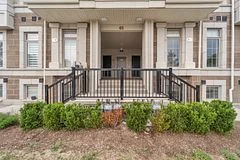 65 Armdale Road E 45, Mississauga, ON L4Z 0C7
