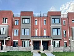 Att/Row/Townhouse in Oakville