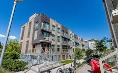 7 Applewood Lane 107, Toronto W08, On M9c 2z7