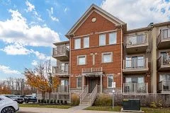 Condo Townhouse in Mississauga