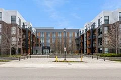 150 Sabina Drive 301, Oakville, ON L6H 7C3