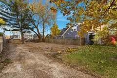 859 Aviation Road, Mississauga, ON L5G 4H5