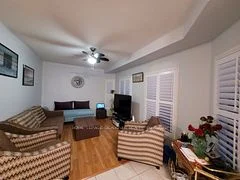 1082 Galesway Boulevard, Mississauga, ON L5V 2T6