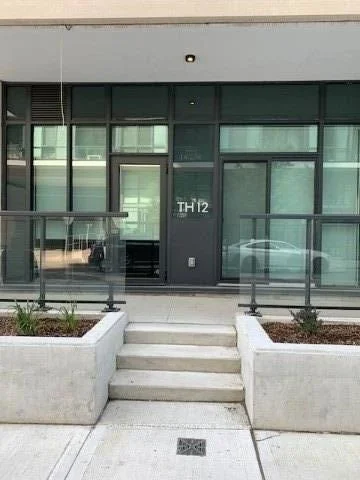 4055 Parkside Village Drive TH12, Mississauga, ON L5B 0K2