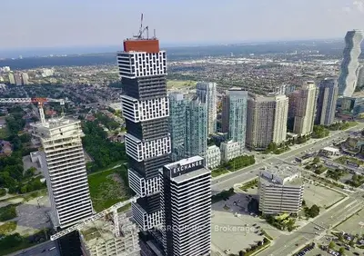 Condo Apartment in Mississauga