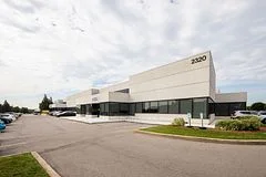 2320 Bristol Circle 4, Oakville, ON L6H 5S3