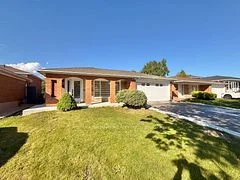 7461 Netherwood Road, Mississauga, ON L4T 2N7