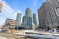 3939 Duke of York Boulevard 1708, Mississauga, ON L5B 4N2