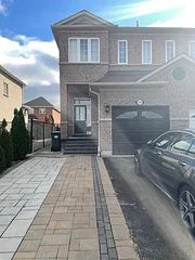 3480 Fountain Park Avenue, Mississauga, ON L5M 7E5
