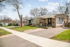 1612 Wavell Crescent, Mississauga, ON L4X 1X1