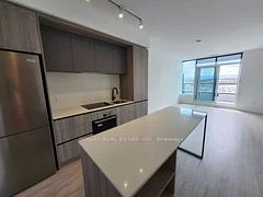 2495 Eglinton Avenue W 806, Mississauga, ON L5M 2V8