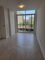 30 Elm Drive W 401, Mississauga, ON L5B 0N6
