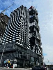 4015 The Exchange 4211, Mississauga, ON L5B 0N9