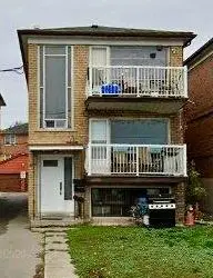 Triplex in Toronto