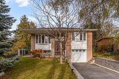 1005 Dormer Street, Mississauga, ON L5E 1T7