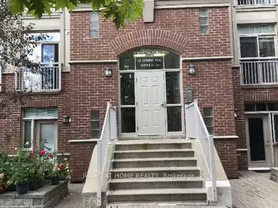 Condo Townhouse in Toronto