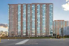 115 Hillcrest Avenue 1913, Mississauga, On L5b 3y9