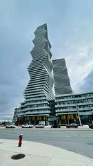 3900 Confederation Parkway 5007, Mississauga, ON L5B 0M3