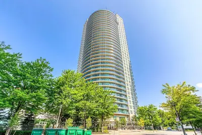 Condo Apartment in Mississauga