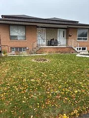7616 Discus Crescent Bsmt, Mississauga, ON L4T 2V3