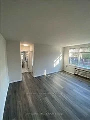 16 Garden Place 3, Toronto W06, ON M8W 1M3