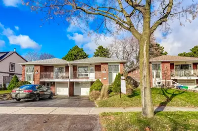 Semi-Detached in Mississauga