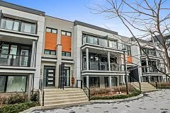98 Huguenot Road 3, Oakville, ON L6H 0M3