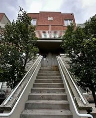 25 Richgrove Drive 206, Toronto W09, ON M9R 0A3