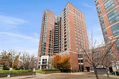 60 Heintzman Street 2403, Toronto W02, ON M6P 5A1