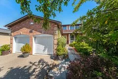 6059 Tillsdown Drive, Mississauga, ON L5N 4M4