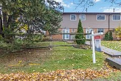 1265 NAPIER Crescent 12, Oakville, ON L6H 2A5