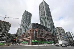 430 SQUARE ONE Drive 1402, Mississauga, ON L5B 0L6