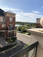 47 Hays Boulevard 9, Oakville, ON L6H 0J1