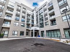 Condo Apartment in Oakville