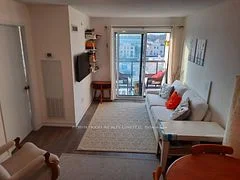 1420 Dupont Street 812, Toronto W02, ON M6H 4J8
